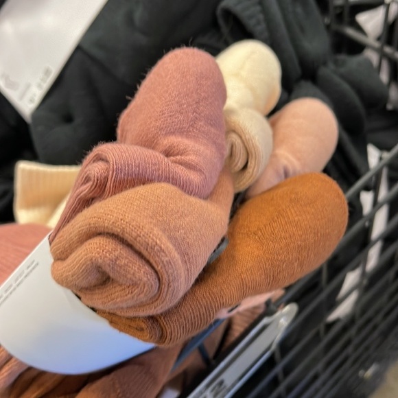 NIKE 
Training Crew Socks Size L (6 Pairs)
Nike Everyday Cushioned
NWT - Picture 6 of 16